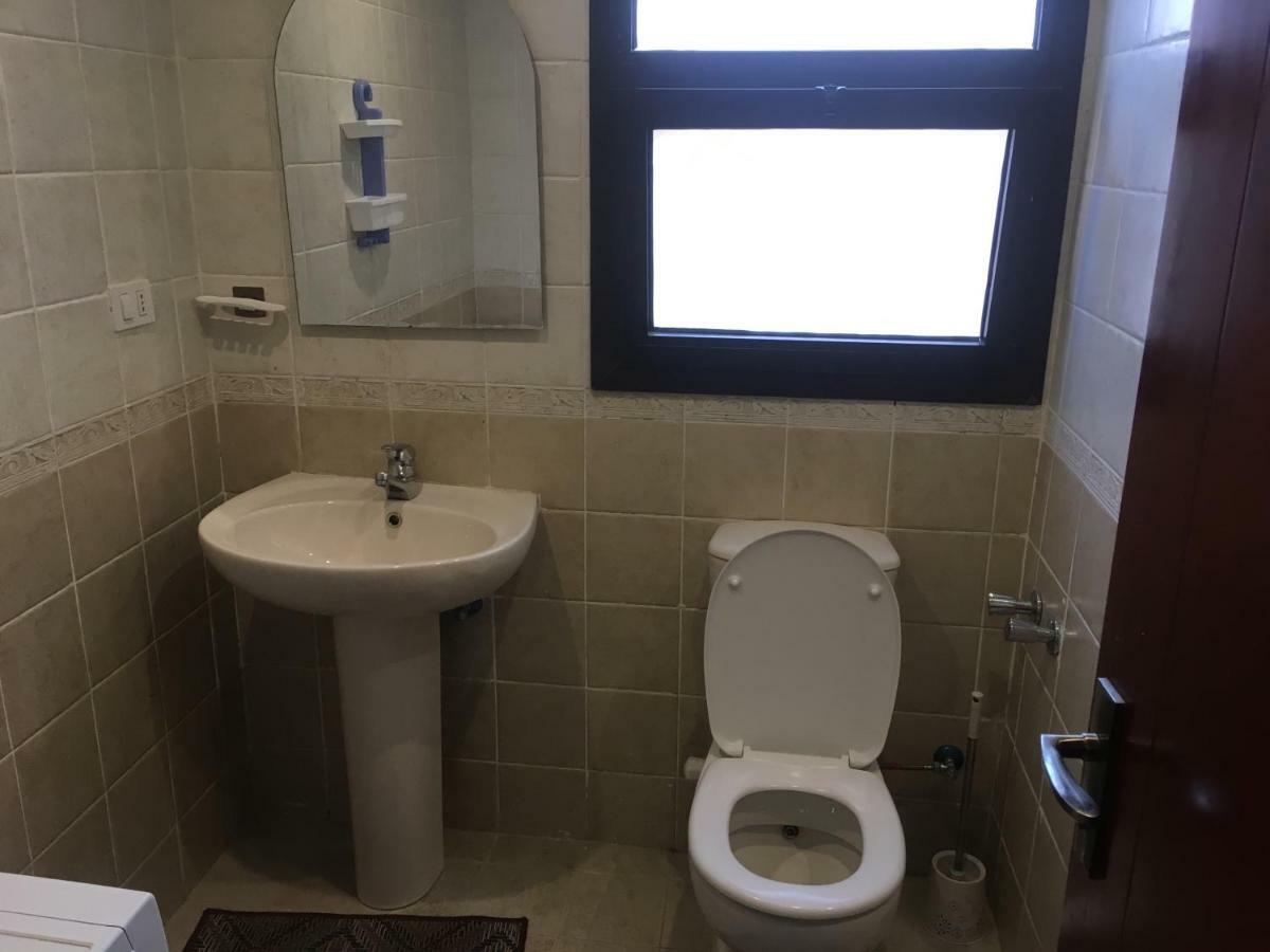 One Bedroom Apt At The View - B104 フルガダ エクステリア 写真
